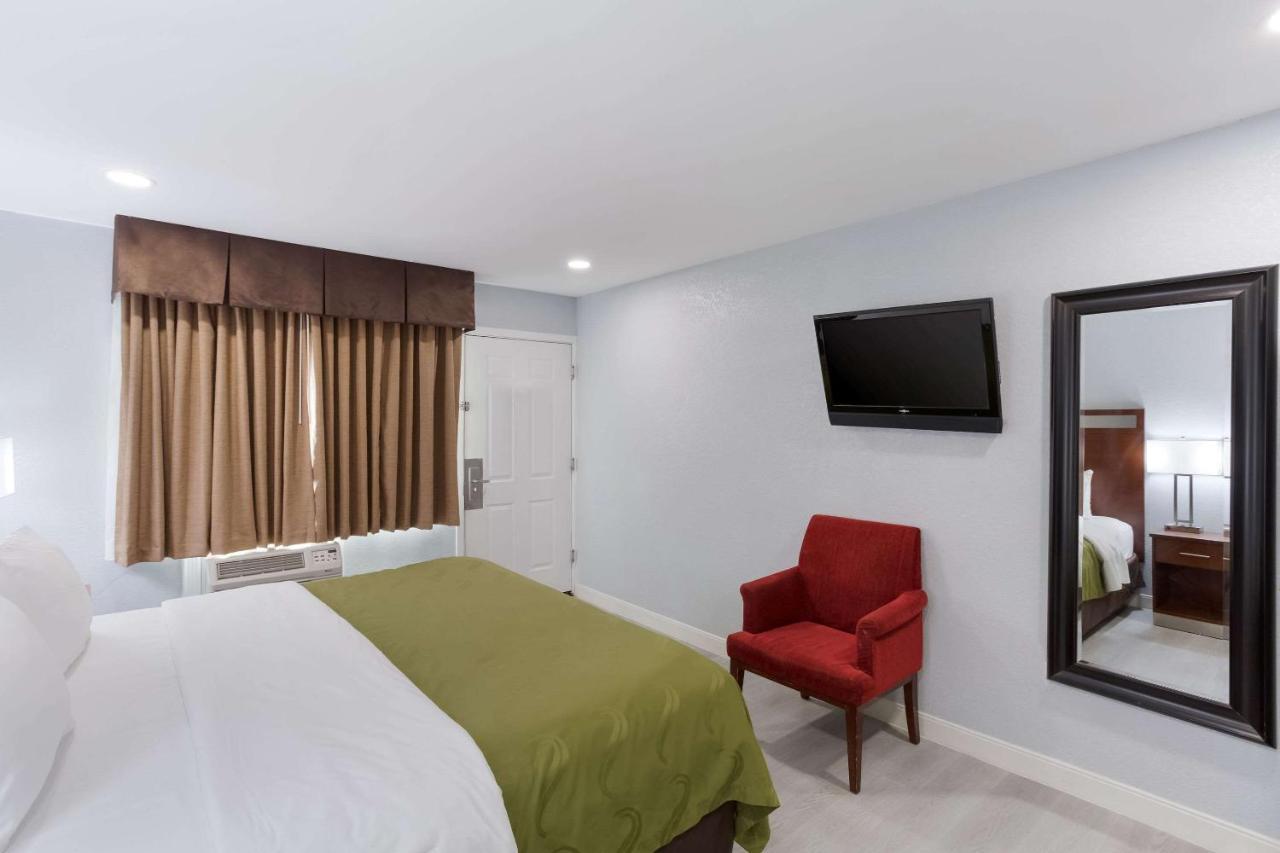 Quality Inn Redding Near I-5 Εξωτερικό φωτογραφία