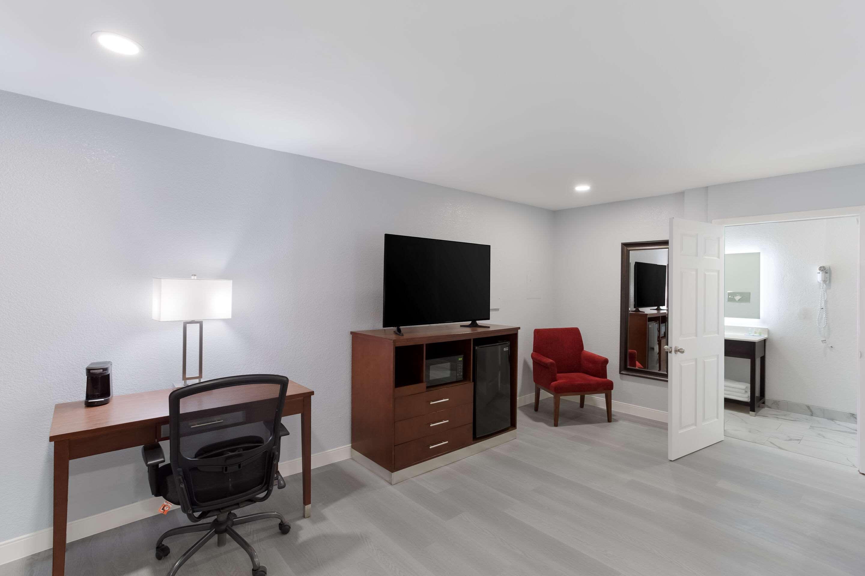 Quality Inn Redding Near I-5 Εξωτερικό φωτογραφία