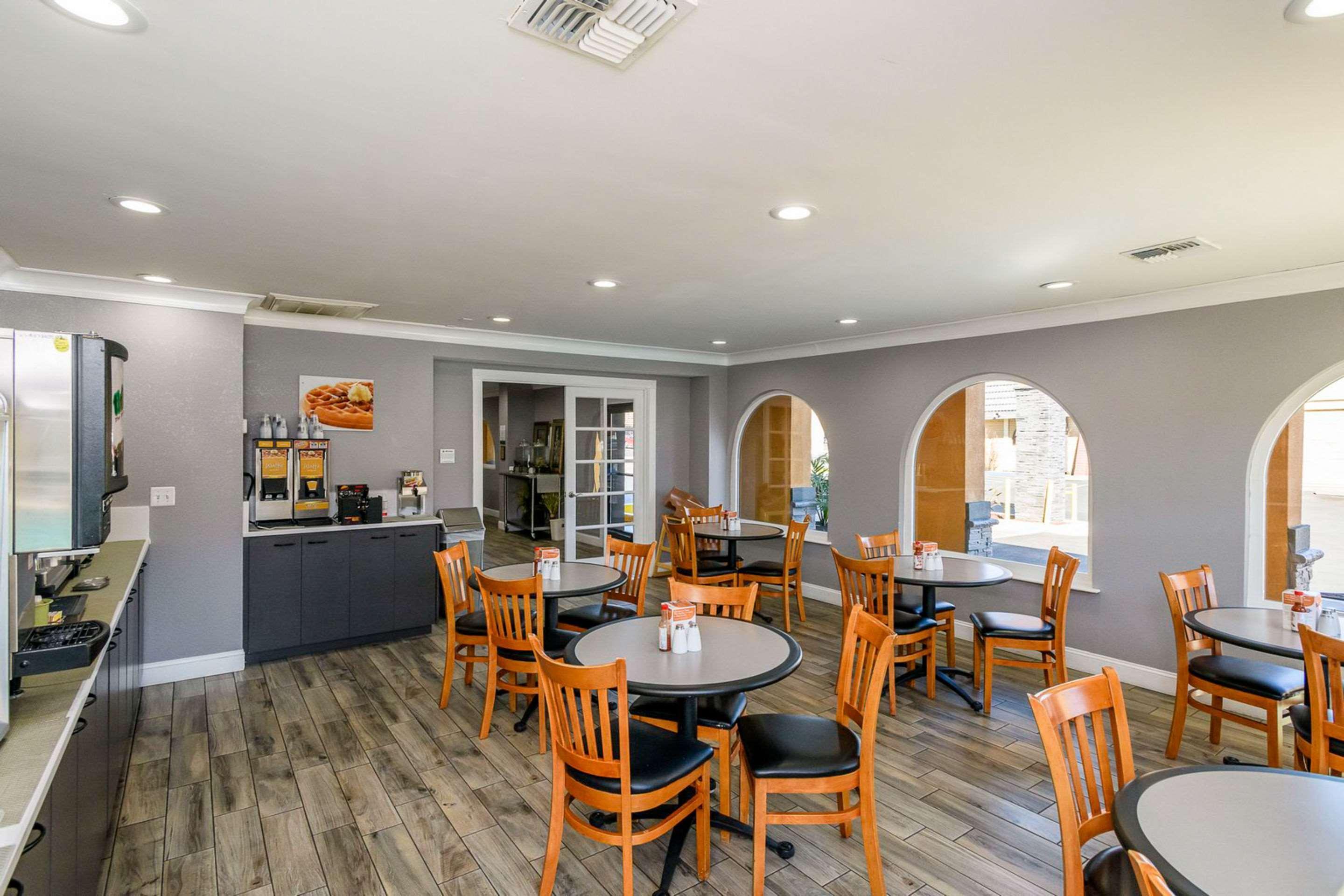 Quality Inn Redding Near I-5 Εξωτερικό φωτογραφία