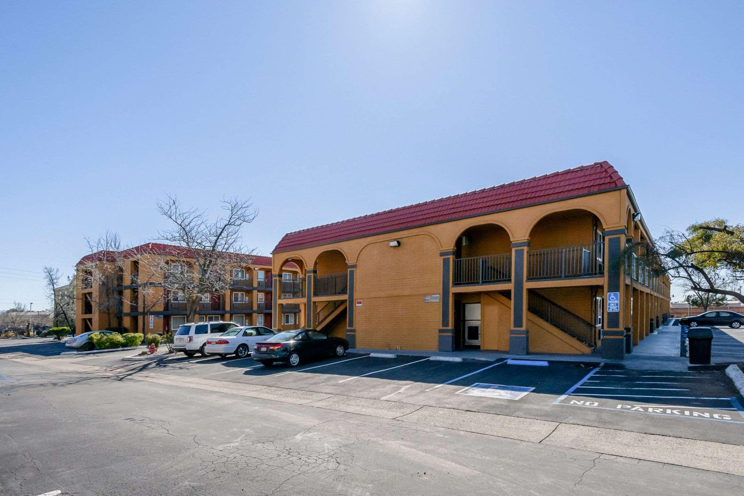 Quality Inn Redding Near I-5 Εξωτερικό φωτογραφία