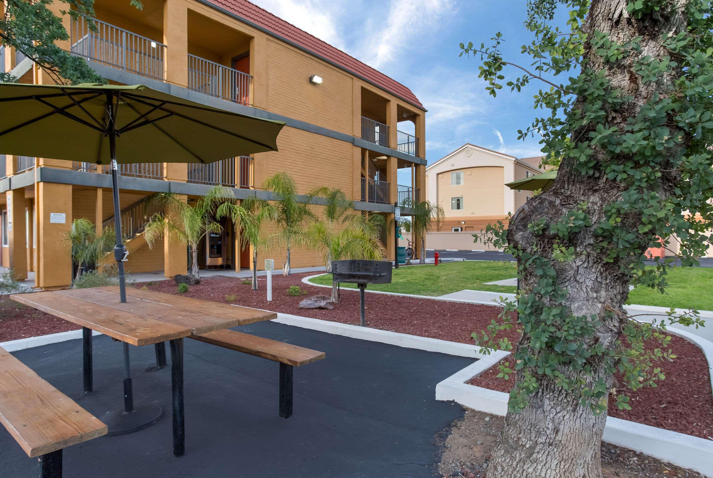 Quality Inn Redding Near I-5 Εξωτερικό φωτογραφία