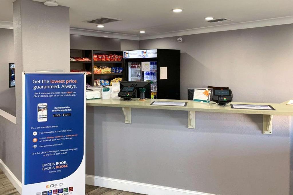 Quality Inn Redding Near I-5 Εξωτερικό φωτογραφία